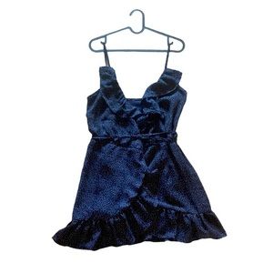 Honey Boutique Navy Blue Wrap Dress Flowy Polka
Dot Spaghetti Strap V-neck SzM